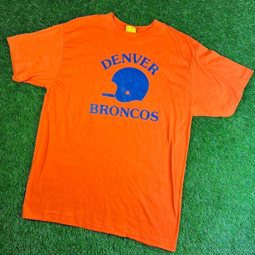 VTG 80's Denver Broncos Orange Helmet Graphic T Shirt USA Made XL Distressed1